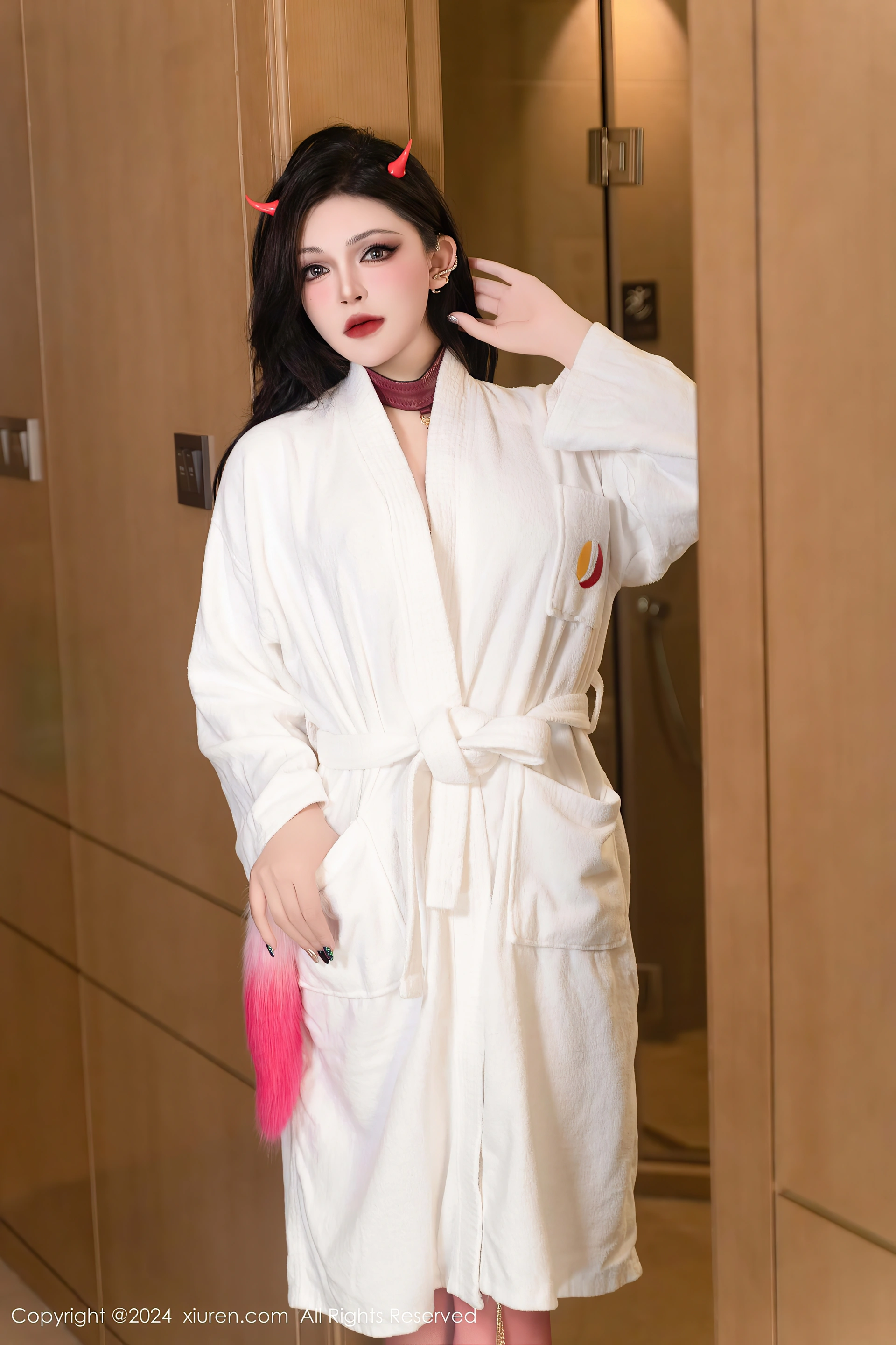 [Xiuren秀人网]2024.10.28 NO.9352 伊丽莎有点白 1